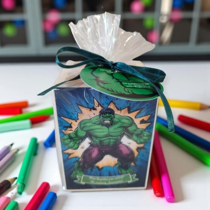 Χειροποίητη ξύλινη μολυβοθήκη με θέμα Hulk